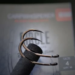 Carp Whisperer - Circle Haak - Black Edition -Fishing World Verkoop f7a9c000c5424e1b82047208b4803f95